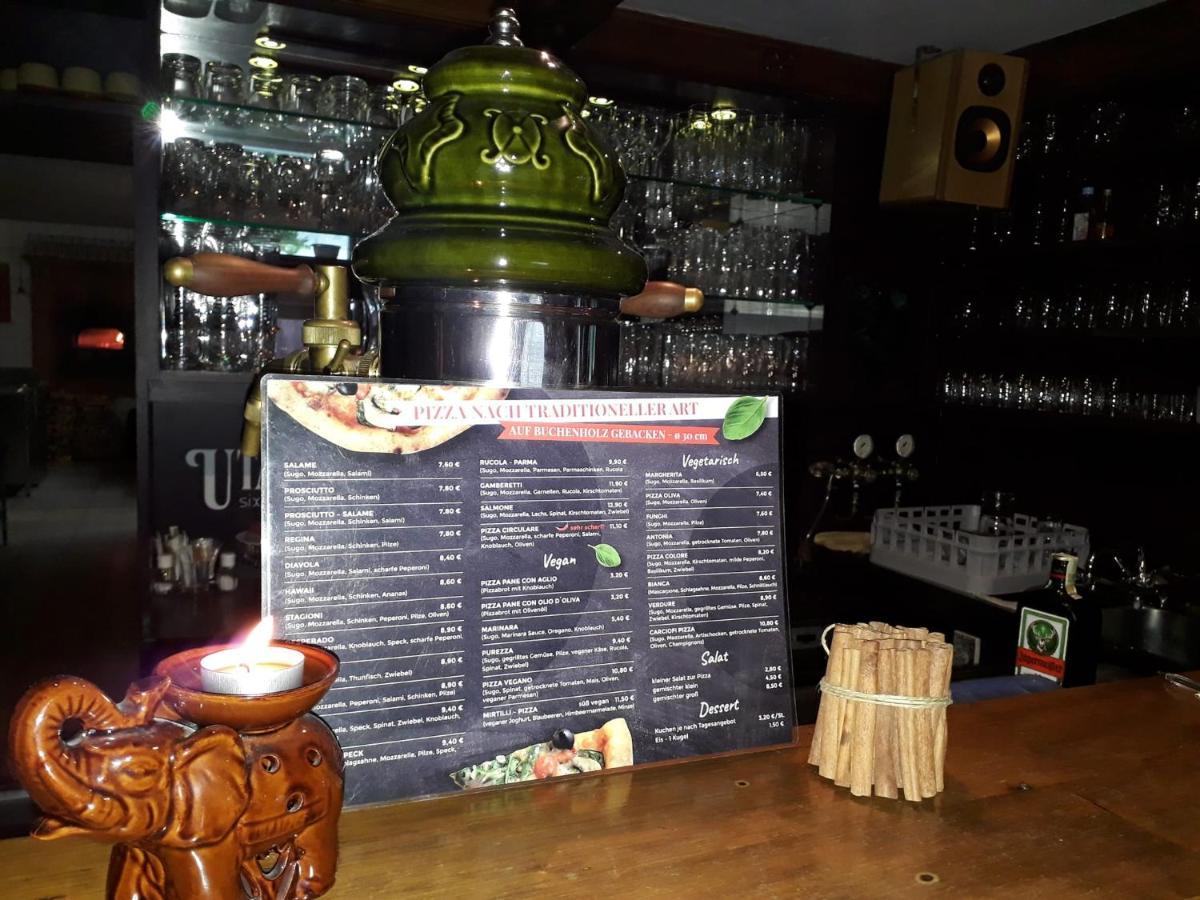 Pizzeria A Penzion Banderas ไบเออริช ไอเซินชไตน์ ภายนอก รูปภาพ